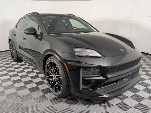 New 2026 Porsche Macan Turbo Electric image 9