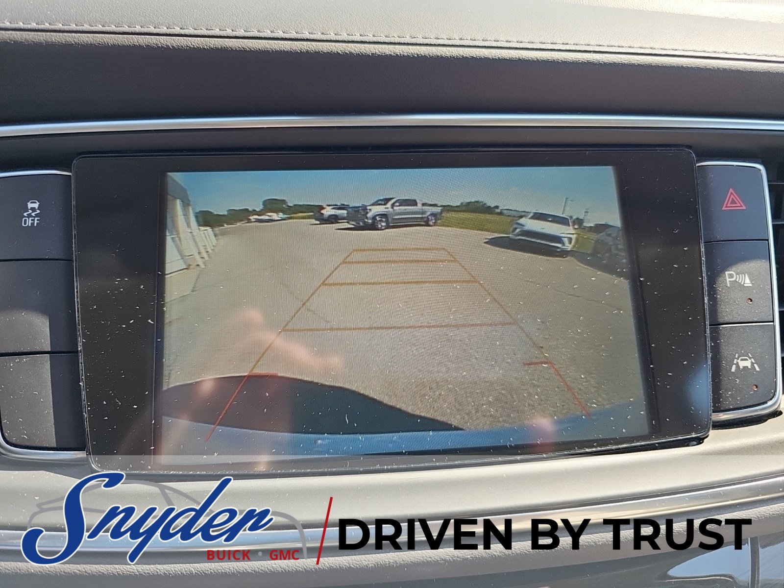 Used 2018 Buick Enclave Premium FWD image 21