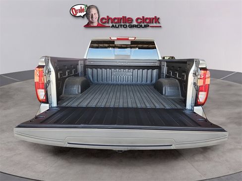 New 2026 GMC Sierra 1500 SLE image 12