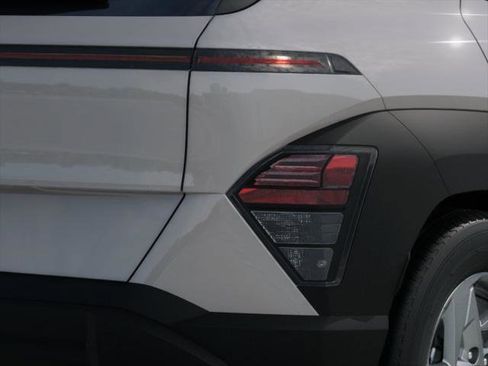 New 2026 Hyundai Kona SE FWD image 10