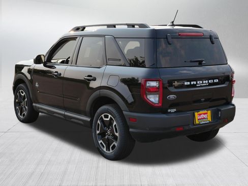 Used 2022 Ford Bronco Sport Outer Banks AWD/4WD image 5