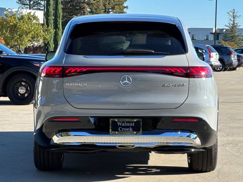 New 2025 Mercedes-Benz Maybach EQS 680 4MATIC image 9