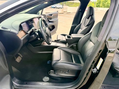 Used 2018 Tesla Model X 75D AWD/4WD image 26