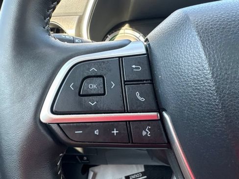Certified 2026 Toyota Highlander XLE AWD/4WD image 9