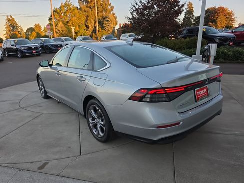 Used 2024 Honda Accord EX image 4