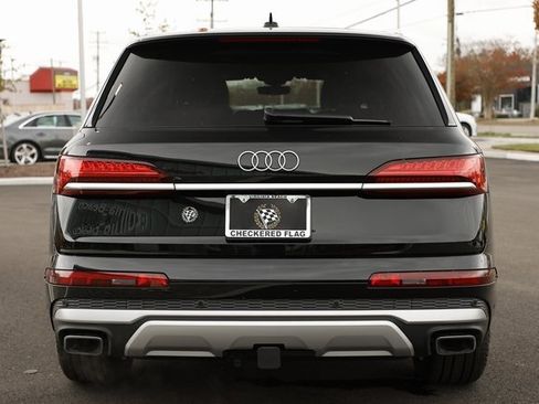 Used 2025 Audi Q7 3.0T Prestige w/ Prestige Package image 11