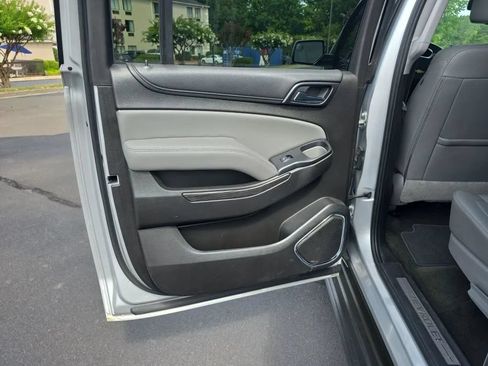 Used 2017 Chevrolet Suburban LT AWD/4WD image 45