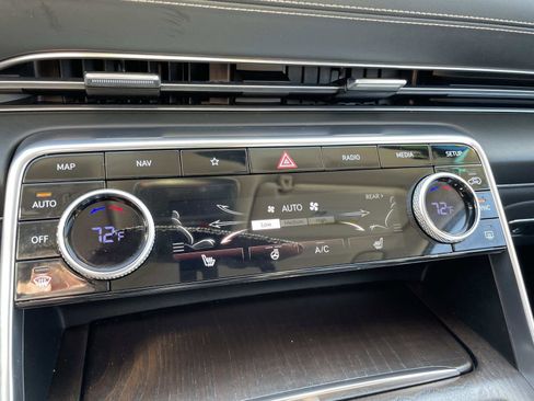 Used 2024 Genesis GV80 2.5T image 18