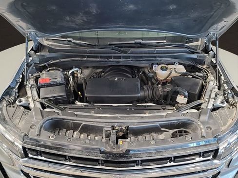 Used 2024 Chevrolet Suburban LT image 22