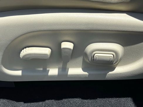 Used 2017 INFINITI QX60 FWD w/ Deluxe Technology Package image 22
