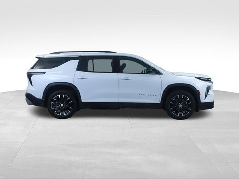 New 2026 Chevrolet Traverse LT w/ Enhanced Driving Package image 13