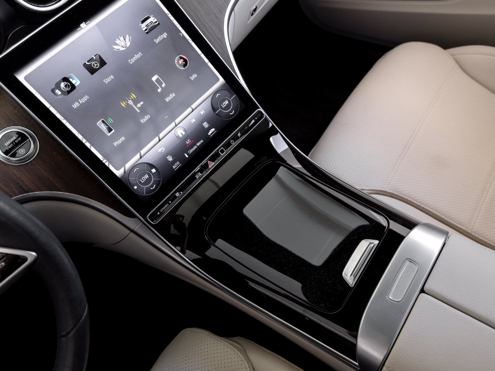 Certified 2024 Mercedes-Benz C 300 Sedan image 20