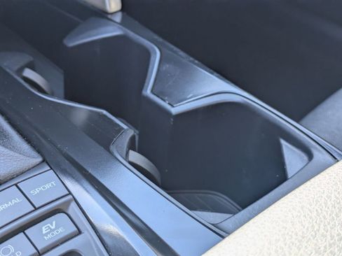 Used 2025 Toyota Camry LE FWD image 19