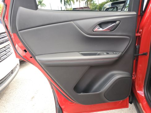 Used 2022 Chevrolet Blazer RS w/ Enhanced Convenience Package image 32