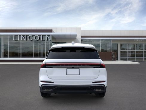 New 2026 Lincoln Nautilus Premier w/ Jet Appearance Package image 5