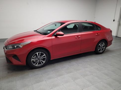 Used 2024 Kia Forte LXS image 2