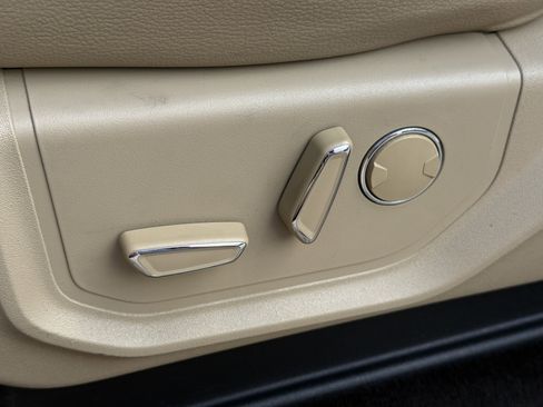 Used 2017 Ford F250 Lariat w/ Lariat Ultimate Package image 32