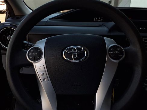 Used 2015 Toyota Prius C Two image 11