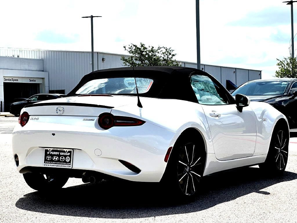 New 2026 MAZDA MX-5 Miata Grand Touring RWD image 7