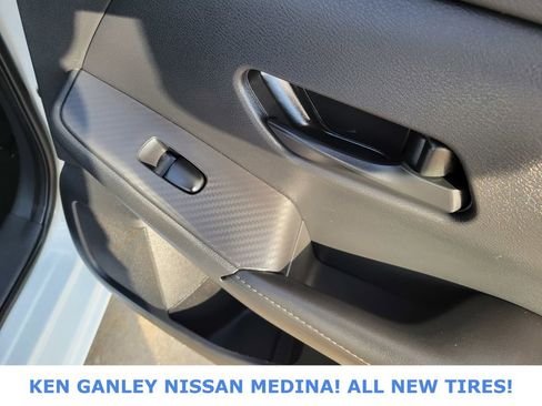 Used 2024 Nissan Sentra SV image 45