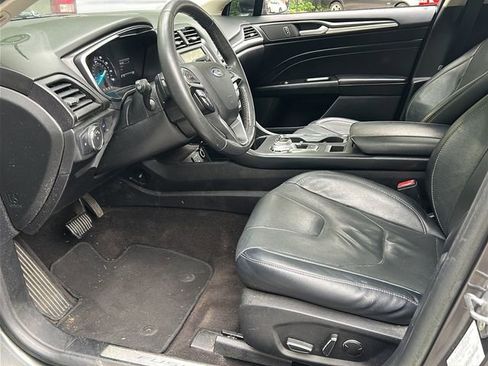 Used 2020 Ford Fusion Titanium AWD/4WD image 14