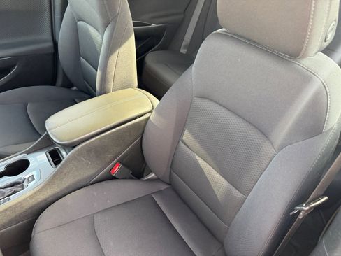 Used 2024 Chevrolet Malibu LT image 25