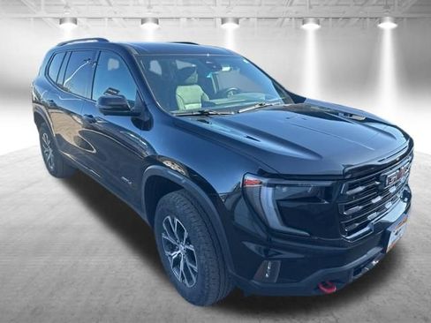 Used 2024 GMC Acadia AT4 w/ Luxury Package AWD/4WD image 5