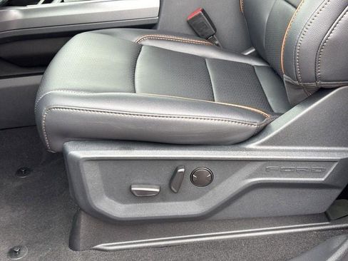 New 2025 Ford F350 Lariat w/ Black Appearance Package image 19