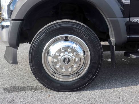 Used 2022 Ford F550 4x4 Regular Cab Super Duty w/ Power Equipment Group image 27