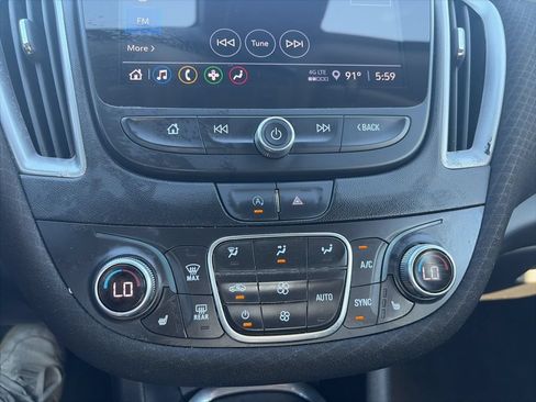 Used 2024 Chevrolet Malibu LT FWD image 19