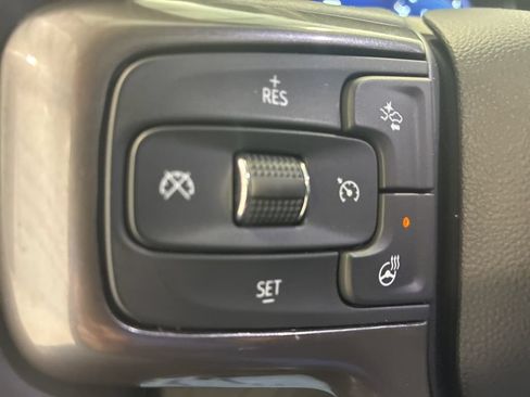 Used 2023 Chevrolet Silverado 1500 ZR2 w/ Technology Package AWD/4WD image 25