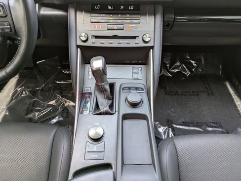 Used 2019 Lexus IS 300 w/ Premium Package RWD image 18