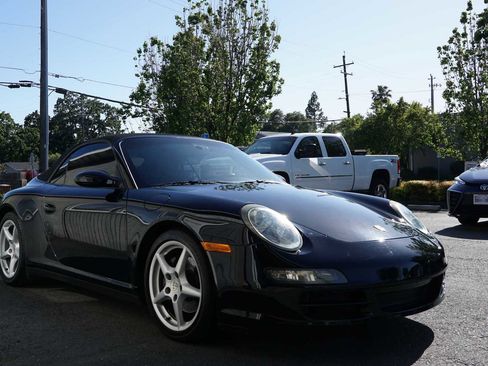 Used 2006 Porsche 911 Carrera 4 image 9