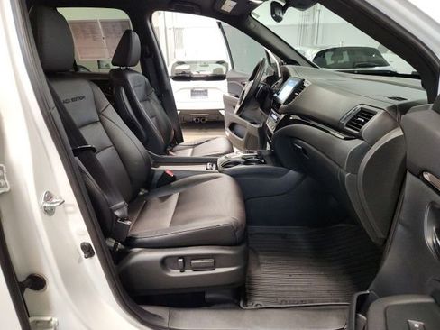 Used 2023 Honda Ridgeline Black Edition image 31