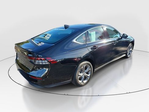 Certified 2023 Honda Accord EX image 34