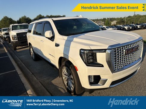 Used 2024 GMC Yukon XL Denali w/ Advanced Technology Package AWD/4WD image 1
