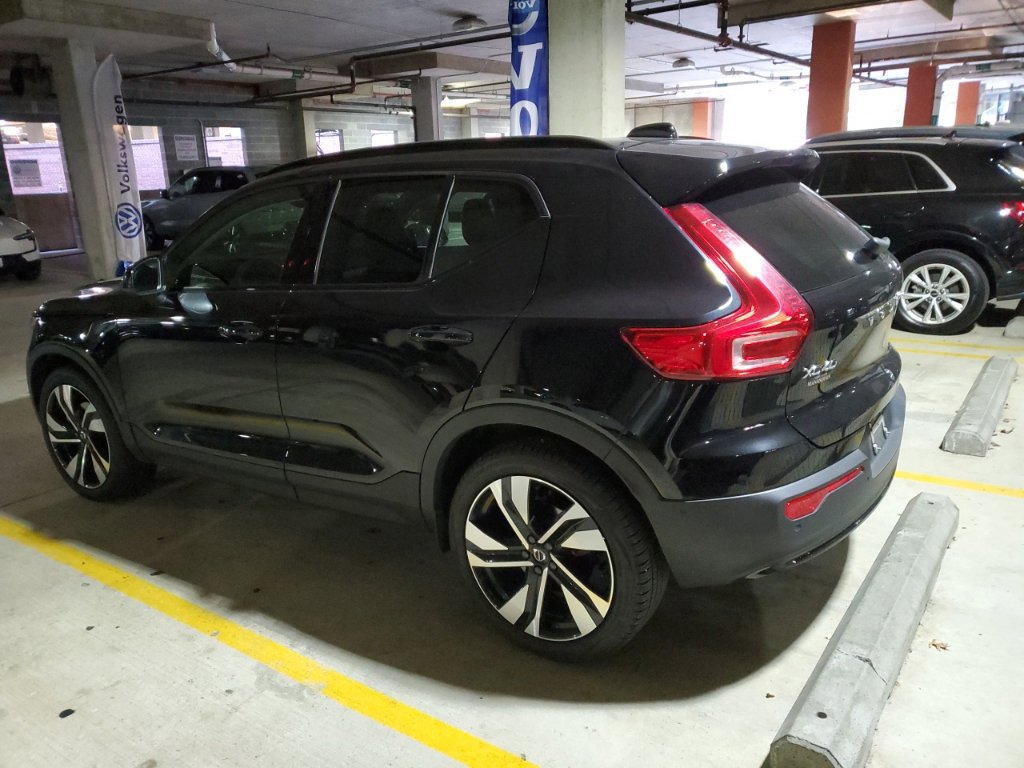 Used 2024 Volvo XC40 B5 Plus w/ Climate Package AWD/4WD image 24