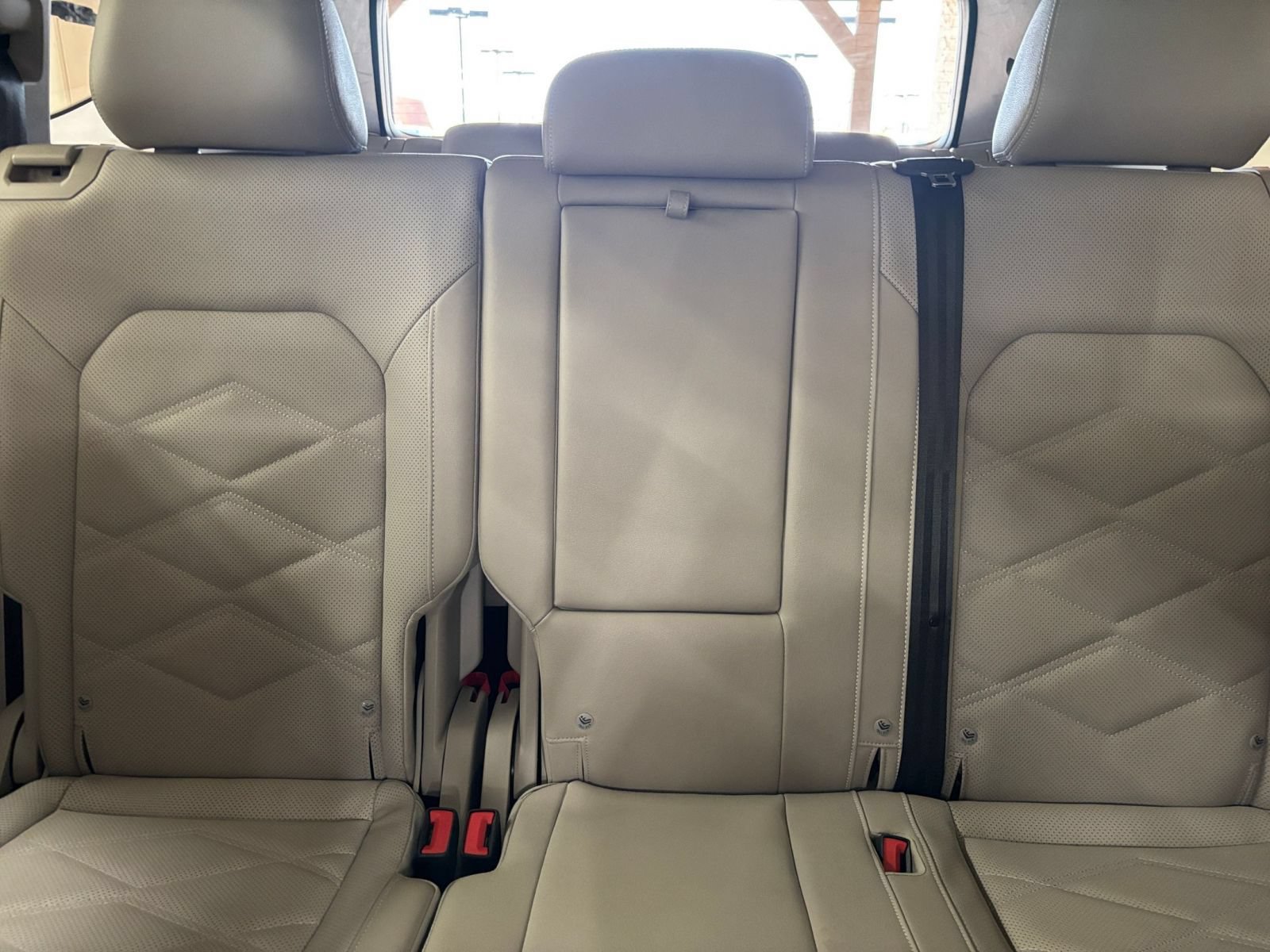 Used 2026 Volkswagen Atlas SE FWD image 41