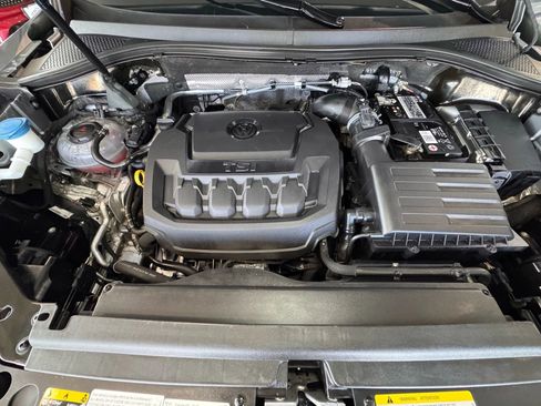 Used 2021 Volkswagen Tiguan SE R-Line image 38