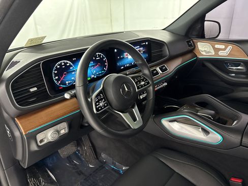 Used 2021 Mercedes-Benz GLE 450 4MATIC image 4