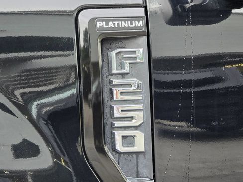 Used 2017 Ford F250 Platinum w/ Platinum Ultimate Package AWD/4WD image 36