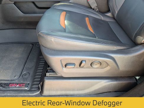 Used 2024 GMC Sierra 1500 AT4 w/ Technology Package image 15