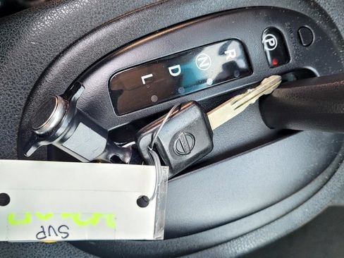 Used 2017 Nissan Versa S Plus FWD image 34