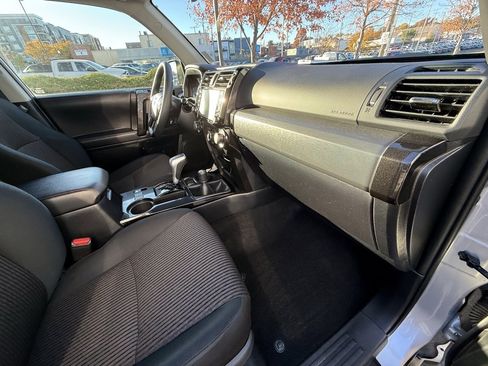 Used 2024 Toyota 4Runner TRD Off-Road image 41