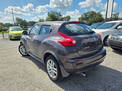 Used 2011 Nissan Juke S FWD image 5