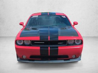 Used 2014 Dodge Challenger SRT8 w/ Harman/Kardon Audio Group RWD video 2