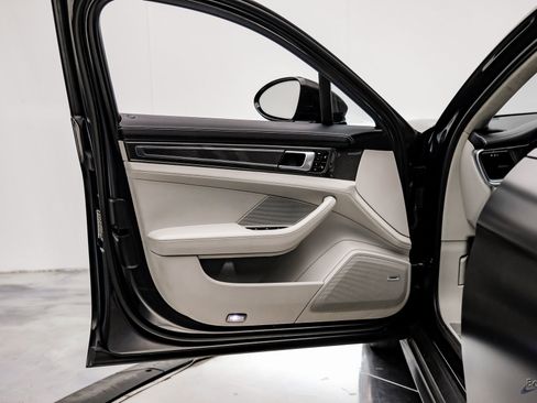 Used 2018 Porsche Panamera Turbo Sport Turismo image 76