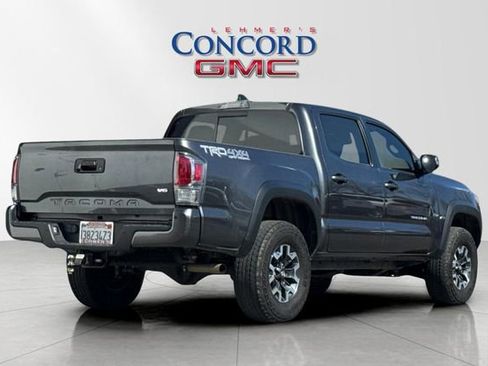 Used 2023 Toyota Tacoma TRD Off-Road w/ Technology Package image 4