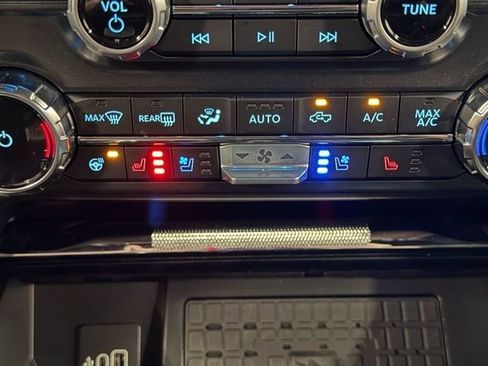 Used 2025 Ford F150 Raptor image 30