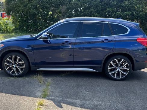 Used 2017 BMW X1 sDrive28i FWD image 5